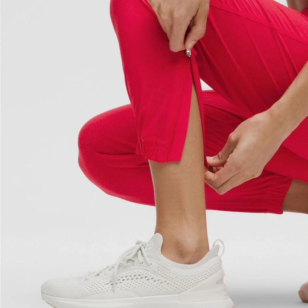 Lululemon Athletica Vibrant Red Joggers - Picture 6 of 7